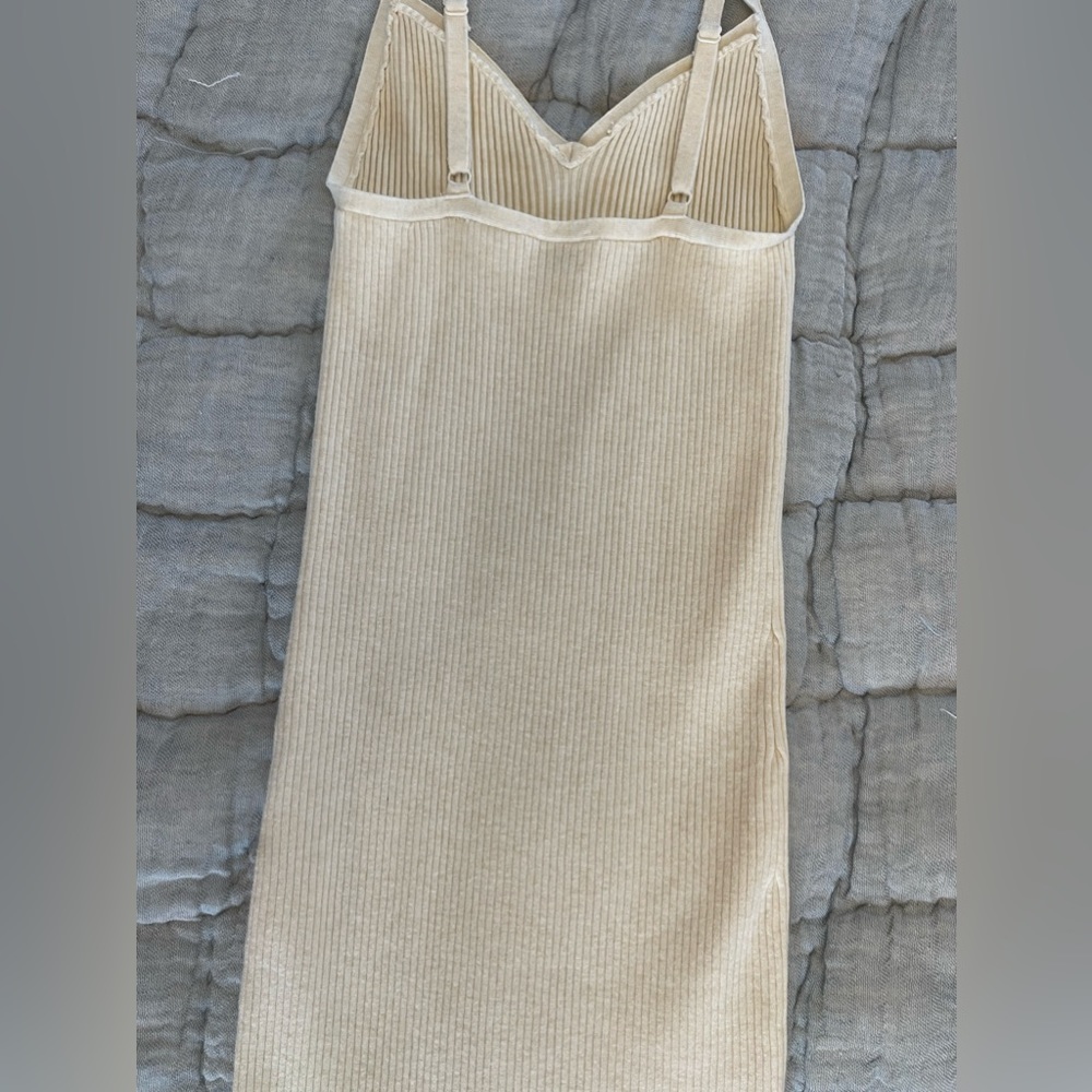 SOLD - Aritzia Waltz dress Birch 🤍 - Picture 8 of 11